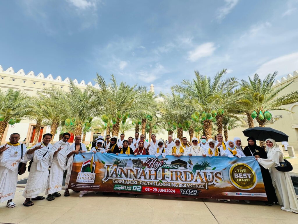 Jamaah Haji PT Jannah Firdaus